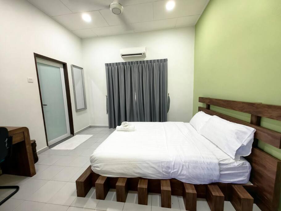 Klebang Spacious Comfy Bangalow Villa Kelebang Besar Exterior photo