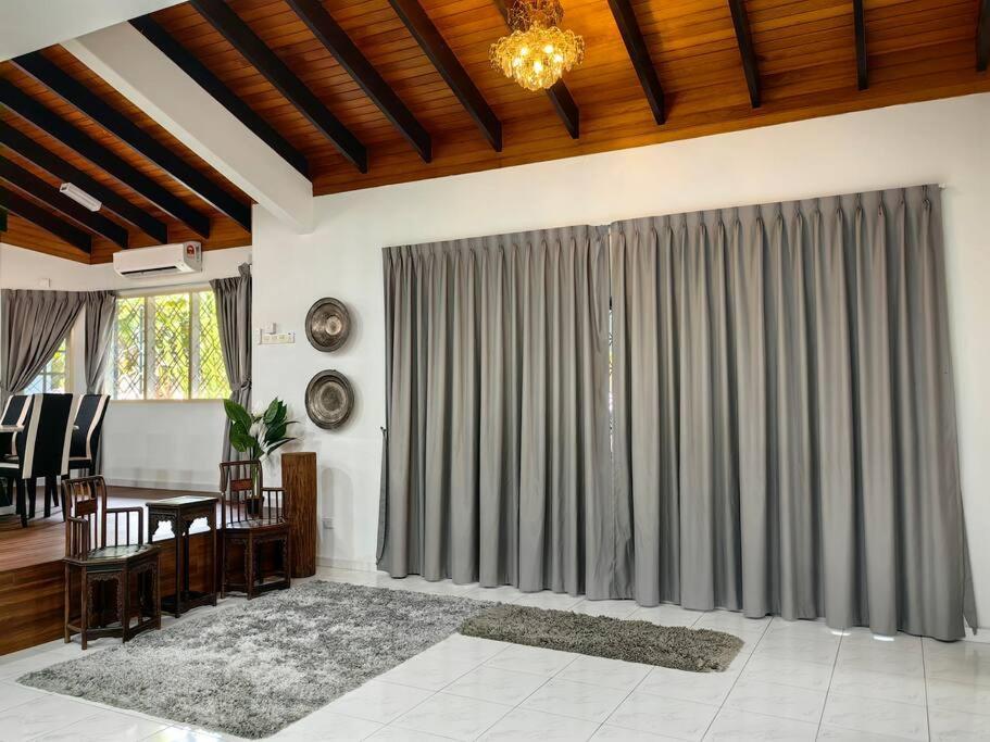 Klebang Spacious Comfy Bangalow Villa Kelebang Besar Exterior photo