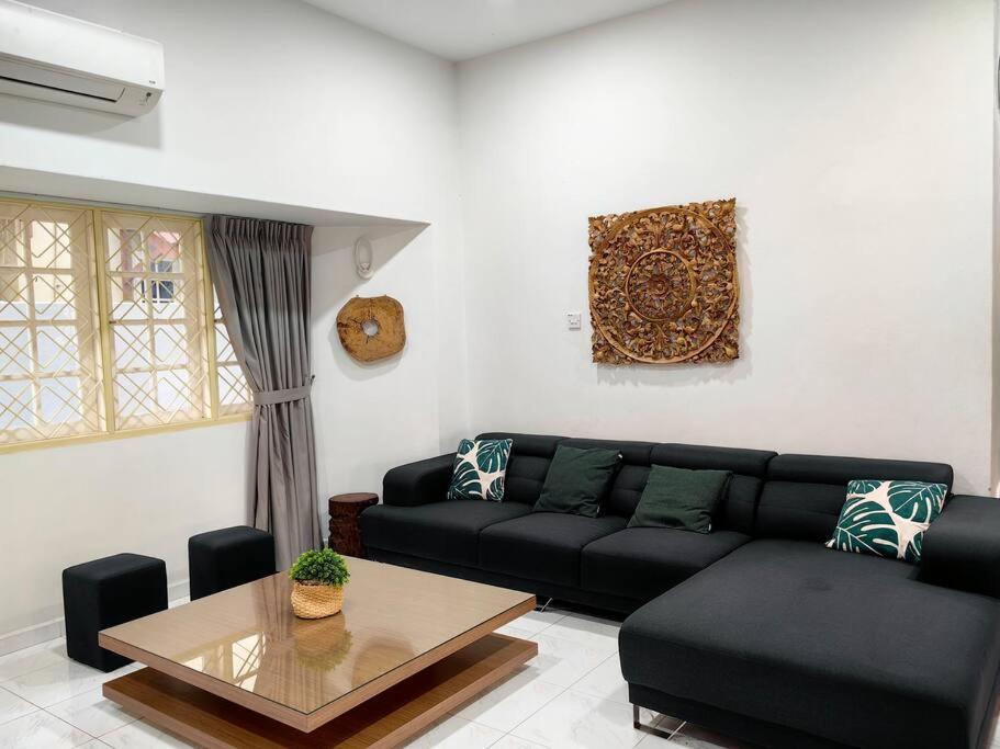 Klebang Spacious Comfy Bangalow Villa Kelebang Besar Exterior photo